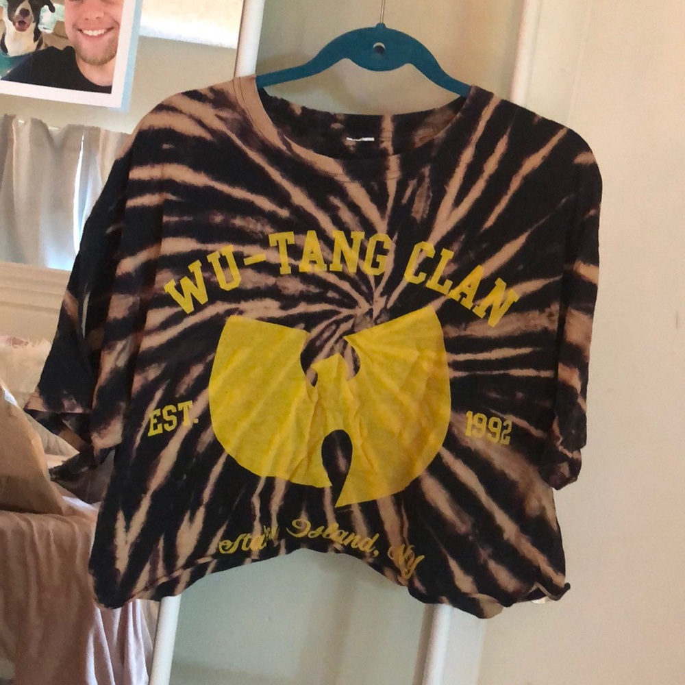 Vintage tie dye Wu Tang crop ⚡️